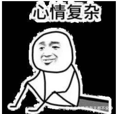 小学生被作业难哭,一旁的弟弟露出"嘲讽"表情,长大必成人才?