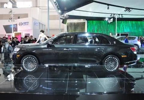 国产“劳斯莱斯”来袭，气场不输宾利，再看价格，网友：不火都难