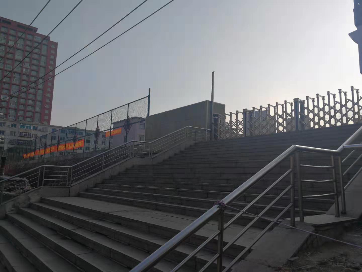 一部小说让鞍山24中网络爆红 一部小说让鞍山24中网络爆红