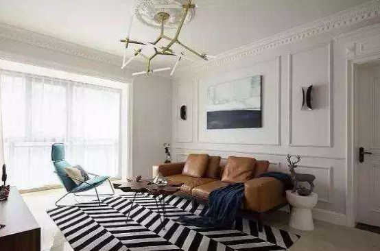 天花板装修不要做吊顶了,用石膏线绕几圈,效果美极了