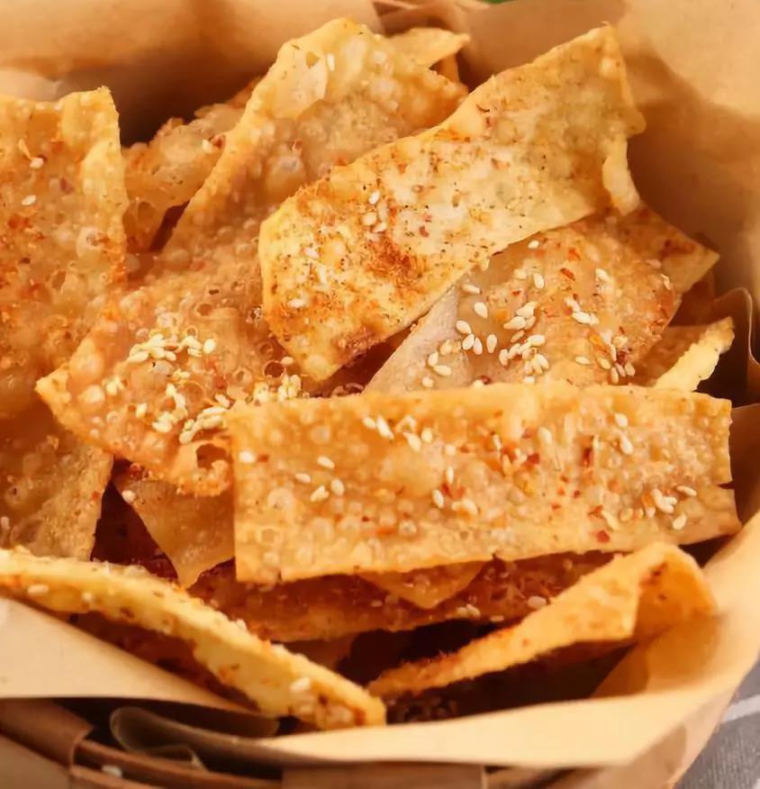 馄饨皮不止能包馄饨,教你新做法,小零食解决啦!