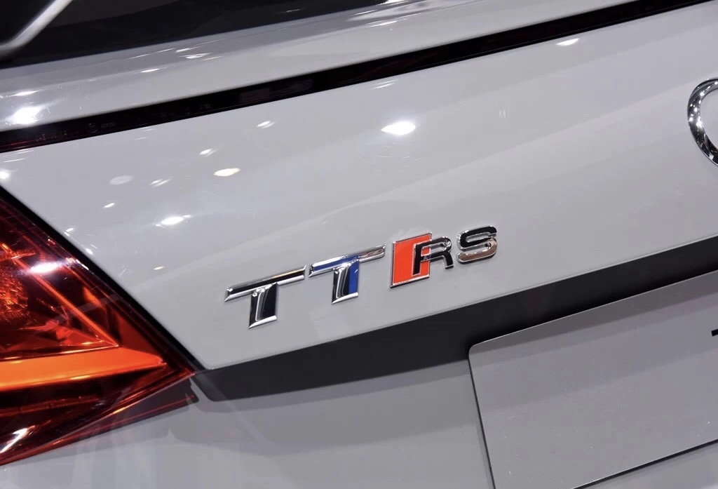 新一代奥迪“直线之王”，配quattro+400马力，零百3.7S看M2？