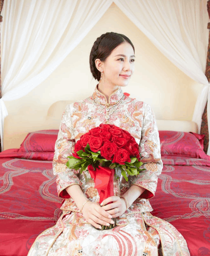 盘点娱乐圈结婚穿中式礼服的新娘: 刘诗诗唐嫣