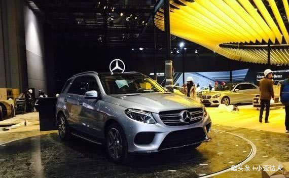 漏油车漏上了上海车展？是看错了还是真漏了？保安这手势啥意思！