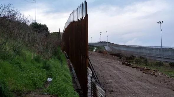 啥是边境 sfJT-hvhrcxk8381105.jpg