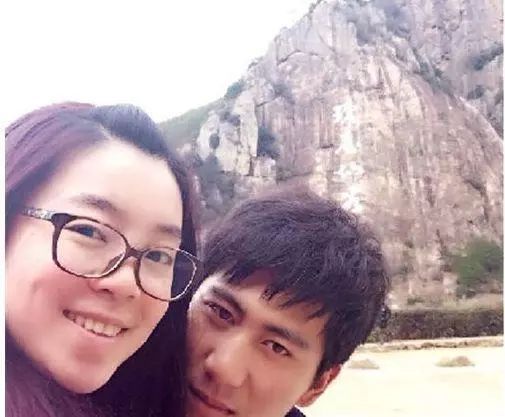 《非诚勿扰》他被女生集体灭灯，转身抱走女导演，如今两人怎样了