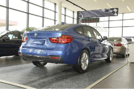 4s店免费送你车膜,还帮你贴好的理由,买新车的