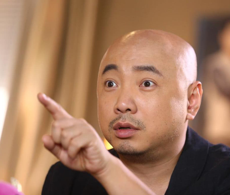 徐峥自曝当年是校草，台下粉丝集体爆笑，照片曝光所有人都惊呆了