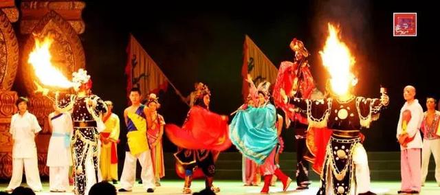 赏桃花不用走遍四海八荒，收下这份攻略，这里有最美的“桃花源”