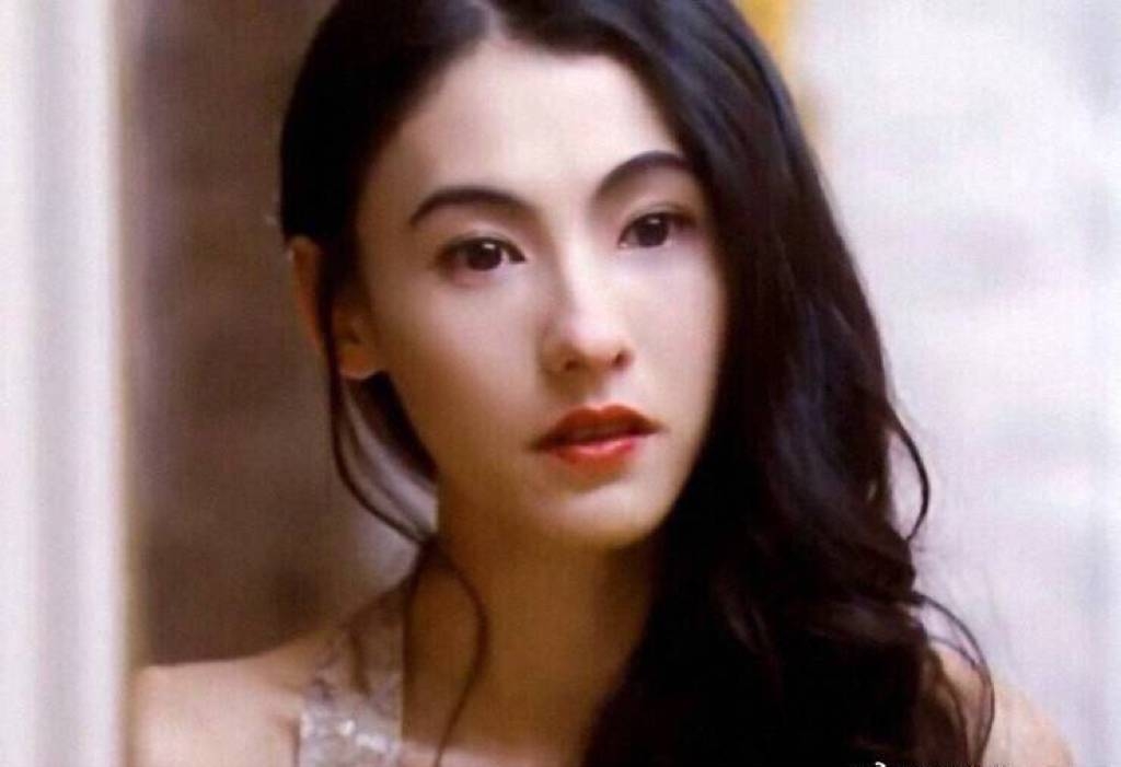 张柏芝被传产子,谢贤的回答扑朔迷离,富商却成了热搜