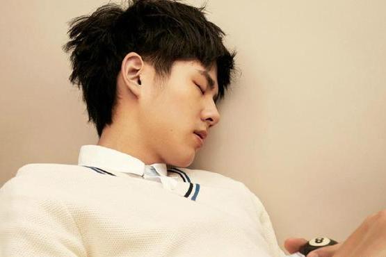 刘昊然和白敬亭同款表情包,你们期待新一季《