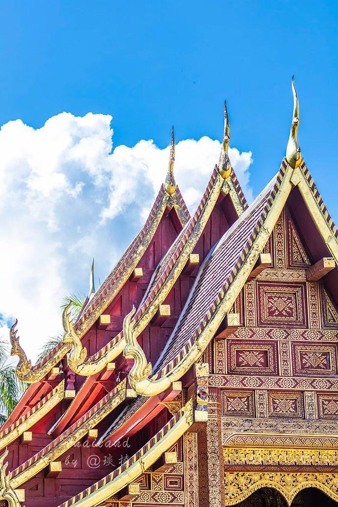 <a href='http://travel.sina.com.cn/taiguo-lvyou/?from=b-keyword' target='_blank'>泰国</a>旅游别错过!在佛国<a href='http://travel.sina.com.cn/qingmai-lvyou/?from=b-keyword' target='_blank'>清迈</a>,遇见最原始的特色寺庙