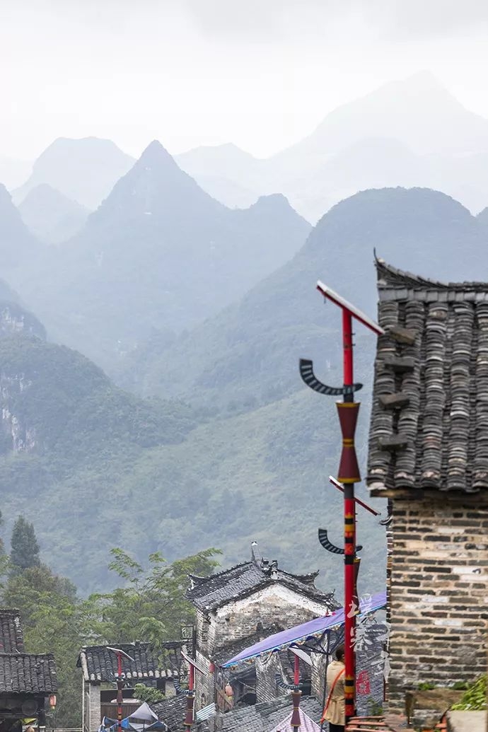 只知道千户苗寨?你out了,<a href='http://travel.sina.com.cn/guangdong-lvyou/?from=b-keyword' target='_blank'>广东</a>有个千年瑶寨毫不逊色,跟我去深度游!