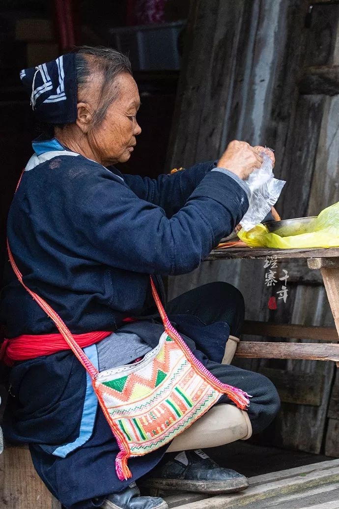 只知道千户苗寨?你out了,广东有个千年瑶寨毫不逊色,跟我去深度游!