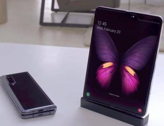 折叠手机价格会下降吗 yVJx-hvscktf5640918.jpg