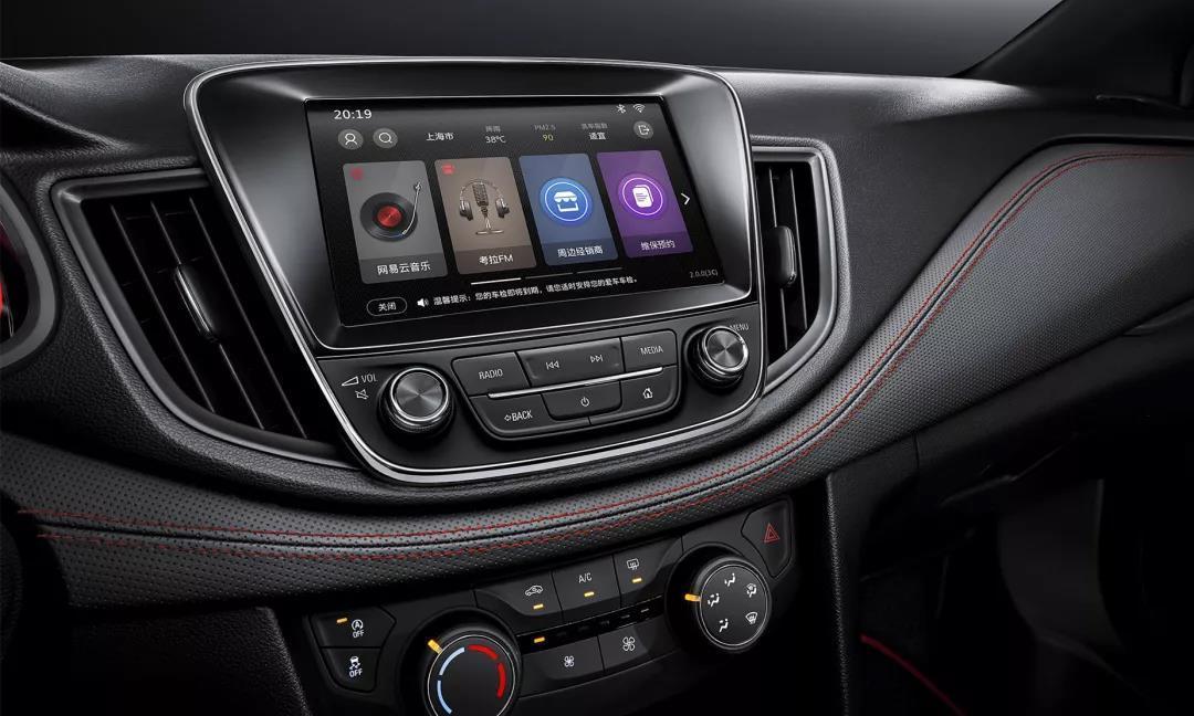 雪佛兰科鲁泽2022款四缸落地价格 Z2fE-huqrnan8895252.jpg