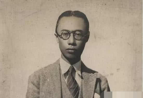末代皇帝溥仪，真只有初中文化水平？专家：真实学历吓你一跳