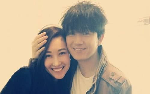 潘粤明最好的女闺蜜,身价过亿,曾数次手撕董洁