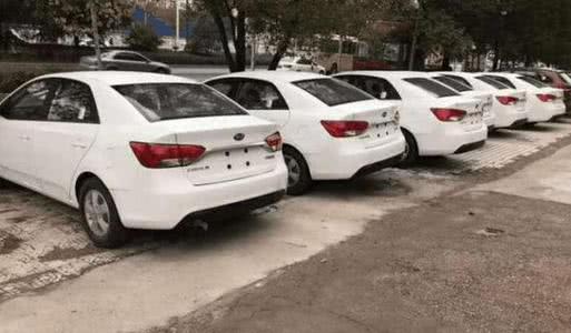 又一合资车倒下，库存车积压成灾，员工：卖不出去逼我们换车