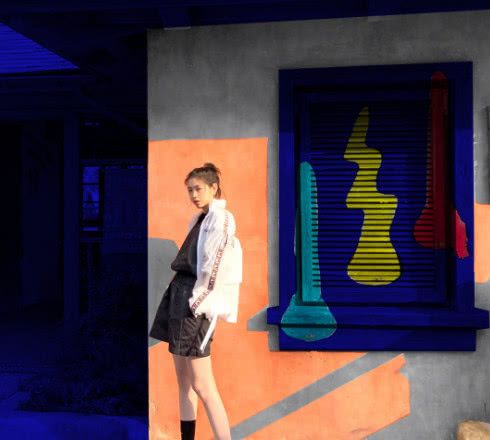 ֵߵһ˫Ь䵭硱AŮģ