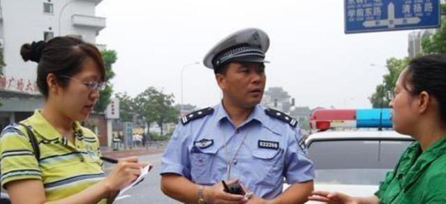 两年义务兵在“退伍”后,可以做交警吗?看看过来人是怎么说!