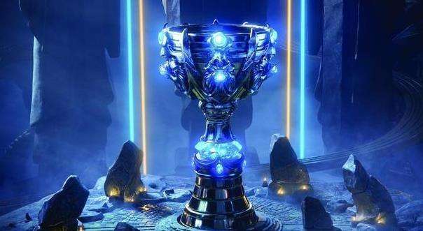 LOL: RNG爆冷被石锤买外围? 草莓说出电竞圈