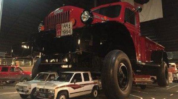 阿联酋打造巨型越野车 比标准旅行车大8倍多