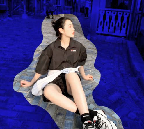 ֵߵһ˫Ь䵭硱AŮģ