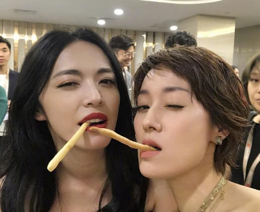 看了马伊琍的前任男友，再看看现任丈夫，差距不是一般大