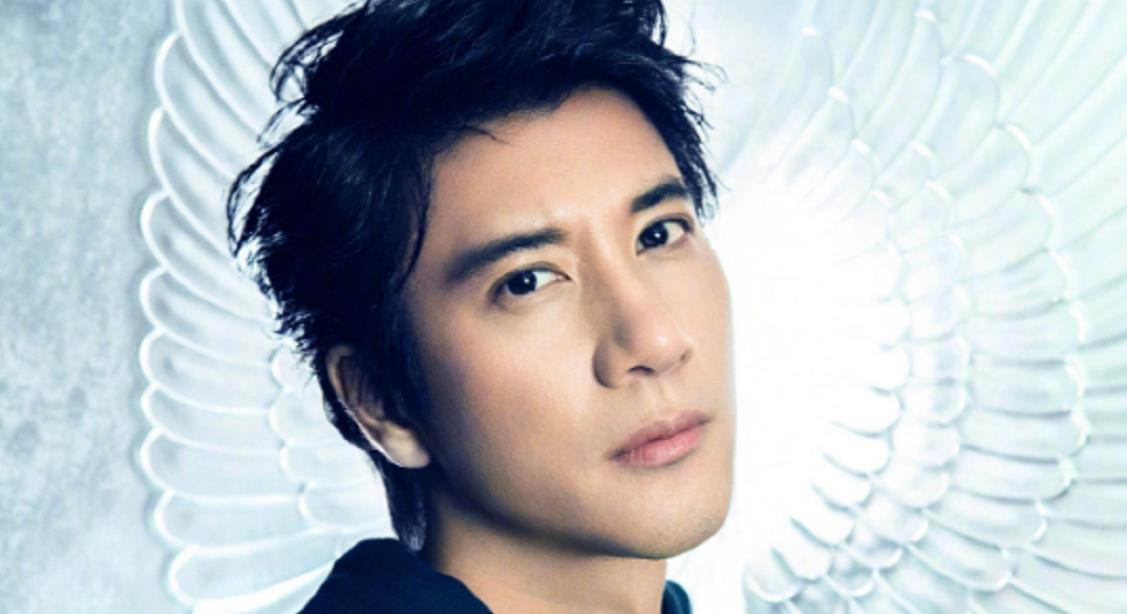 怼周杰伦王力宏,如今成了绿叶,热狗成了舔狗