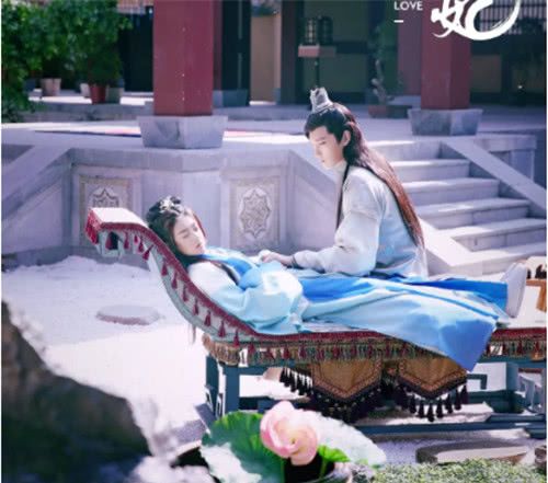 《双世宠妃》小檀终于发现灵魂转换的秘密,竟