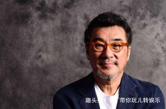 60岁李宗盛近况，曾承诺林忆莲不再娶，今小27岁妻子美如天仙