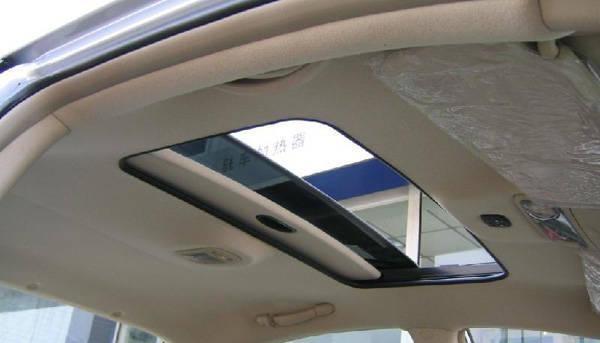 汽车天窗长时间不开，等用的时候这些问题就来了！别等下雨了后悔