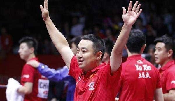 马龙世乒赛三连冠图片