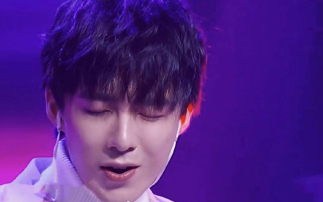 被淘汰他没哭,面对质疑他没哭,粉丝:刘宇宁,我们爱你,他哭了