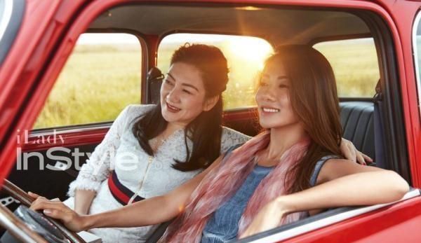 程晓玥妈妈郭敬红去世 绝美旧照显名门风范