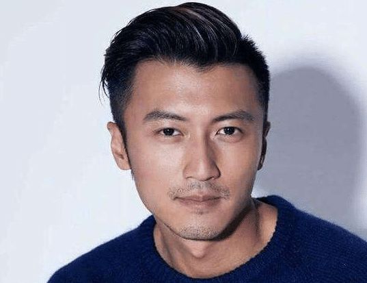 谢霆锋强大背景曝光,连向华强都叫一声锋哥,怪