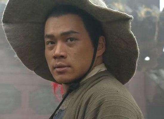 给梁山好汉换个绰号，宋江叫笑面虎，武松叫打虎将