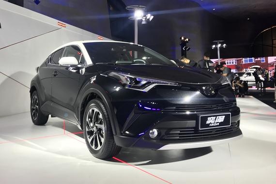 一汽丰田奕泽IZOA上市 售14.98-17.58万元