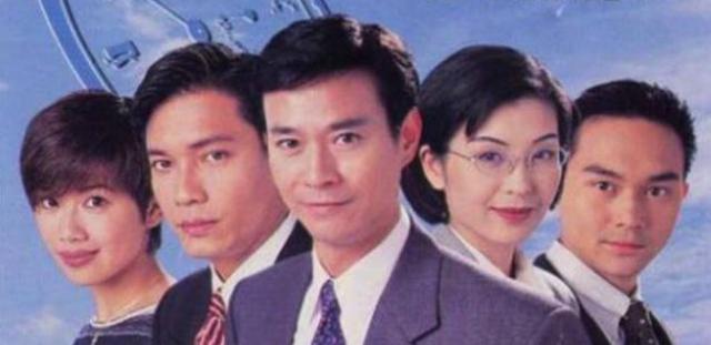 71岁郑少秋，早在32岁就已经“谢顶”，只为她一人公开摘过假发