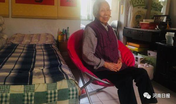河南老人卖北京房为家乡捐款百万 被称中国好奶奶