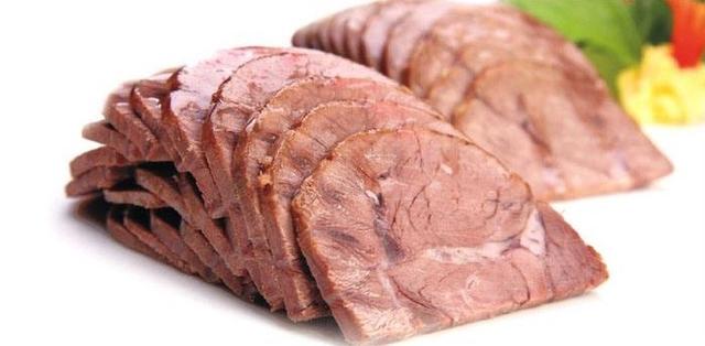十大经典川菜——夫妻肺片,外观红亮,内里入味