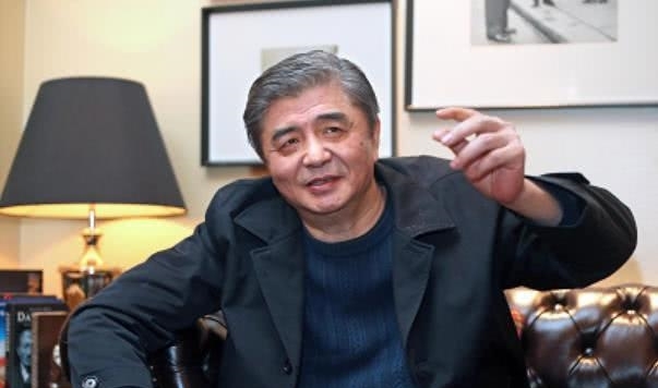 他是世界排坛第一飞人,离婚后娶将门虎女,如今已成中国石油大亨
