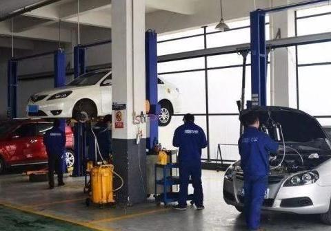 汽车“首保”后，还有必要去4S店保养吗？听听老司机怎么说