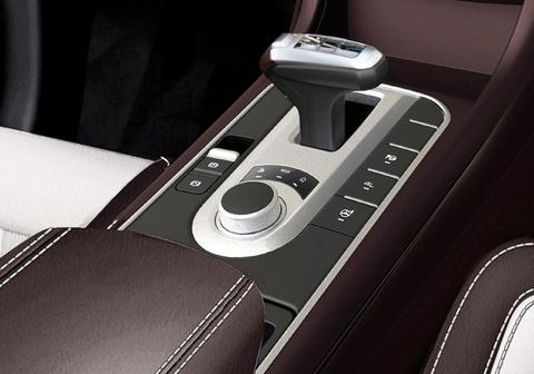 长城乘用大皮卡8AT、内饰曝光，豪华用料风格沉稳比F-150更智能