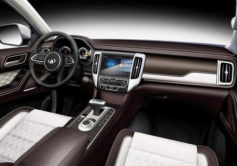 长城皮卡重磅推出乘用版本，搭载8AT自动变速器引皮卡迷热议！