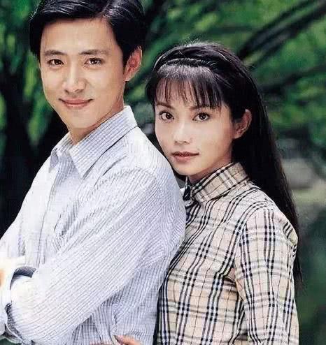 《情深深雨蒙蒙》播出18年,陆家三美更养眼,俩儿子颜值暴跌