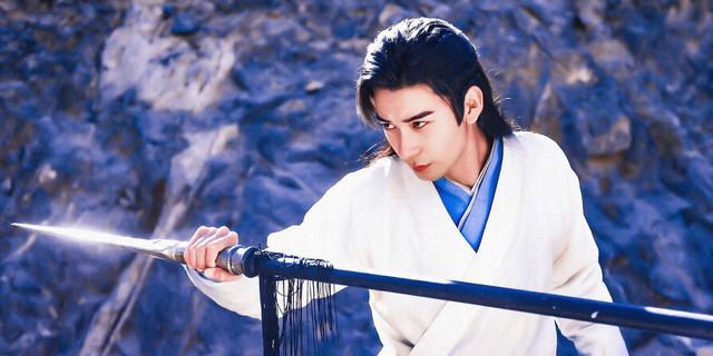 《东宫》出演男主角,搭档杨恭如斯琴高娃,演技