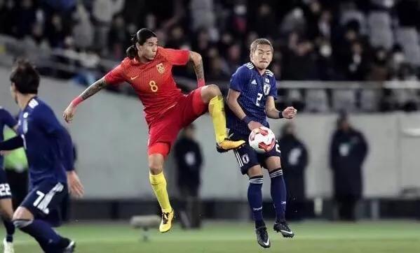 日本男足为何要学习中国男篮?球迷本该自豪,想