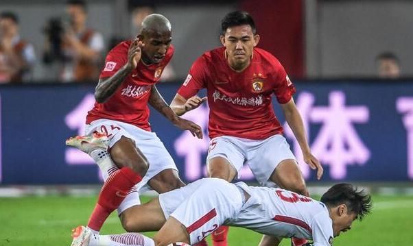 广州恒大再次调整亚冠名单,球队核心大将恐彻